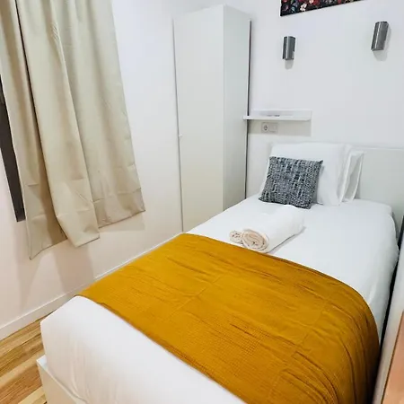 Quartos - Luciano Cordeiro 3 Andar * Lizbona